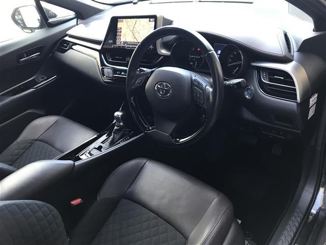 Ｃ－ＨＲ Ｇ　レーンキープＡ　クリソナー　ＴＳＳ　ＳＤナビゲーション　ＢＬＵＥＴＯＯＴＨ　シートヒータ　アイドルストップ　ＤＶＤ再生可　ＡＨＢ　ＡＵＴＯライト　ＬＥＤヘッド　バックモニタ　ナビ＆ＴＶ　ＥＴＣ付（2枚目）