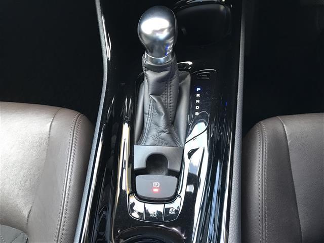 Ｃ－ＨＲ Ｇ　レーンキープＡ　クリソナー　ＴＳＳ　ＳＤナビゲーション　ＢＬＵＥＴＯＯＴＨ　シートヒータ　アイドルストップ　ＤＶＤ再生可　ＡＨＢ　ＡＵＴＯライト　ＬＥＤヘッド　バックモニタ　ナビ＆ＴＶ　ＥＴＣ付（29枚目）