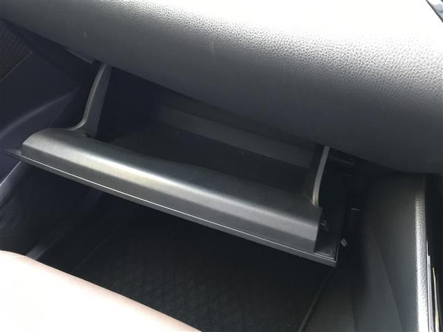 Ｃ－ＨＲ Ｇ　レーンキープＡ　クリソナー　ＴＳＳ　ＳＤナビゲーション　ＢＬＵＥＴＯＯＴＨ　シートヒータ　アイドルストップ　ＤＶＤ再生可　ＡＨＢ　ＡＵＴＯライト　ＬＥＤヘッド　バックモニタ　ナビ＆ＴＶ　ＥＴＣ付（34枚目）