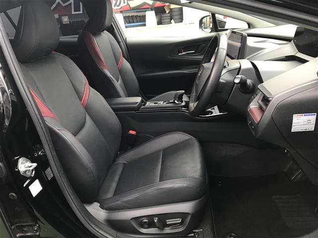 プリウス Z Bluetoothオーディオ プリクラッシュ パワーゲート 追従型クルコン 1オーナ オートライト レーンアシスト ETC2.0 メモリナビ オートマチックハイビーム LEDランプ ナビ・TV AC(11枚目)