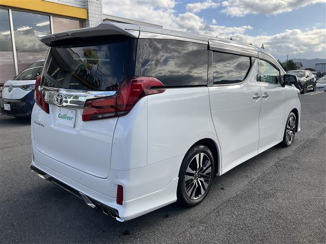 アルファード 2.5S Cパッケージ 両電動ドア 電動トランク 2.0ETC 本革 オートLED Bモニタ レーンキープ オットマン 地デジ 1オーナー エアロ DVD再生可能 パノラマルーフ シートヒータ リアオートエアコン ナビテレビ(7枚目)