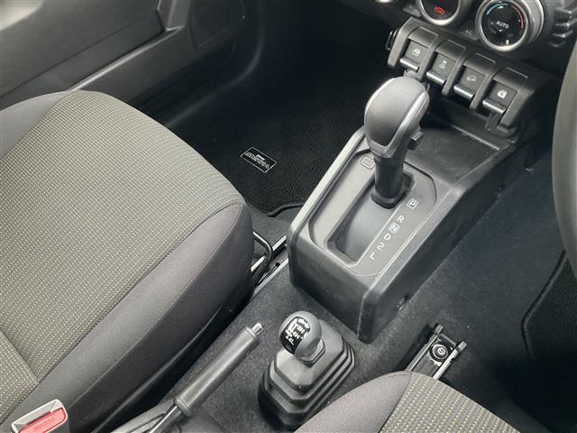 ジムニーシエラ ＪＣ　アイドリングＳ　スマートエントリー　車線逸脱警報装置　横滑り防止機能　ダブルエアバッグ　キーレスエントリー　パワーステアリング　オートクルーズコントロール　ＬＥＤへッドライト　ＰＷ　ＡＡＣ　ＡＢＳ（19枚目）