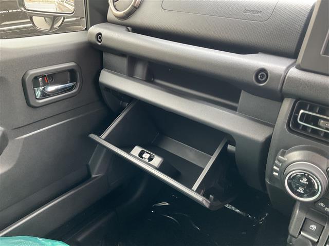 ジムニーノマド FC ワンオーナー 禁煙車 スズキセーフティサポート クルーズコントロール 純正LEDヘッドライト 前席シートヒーター バックカメラ付き 純正15インチアルミホイール プッシュスタート(30枚目)