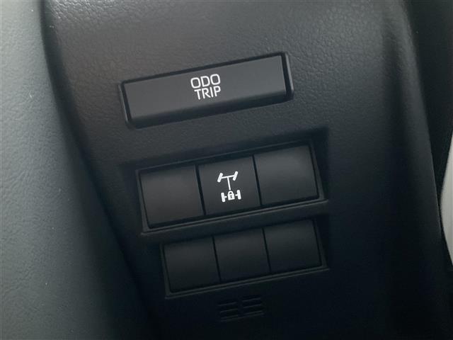 ランドクルーザー ＺＸ　パワーゲート　衝突軽減装置　センターデフロック　ナビＴＶ　１オナ　ＬＥＤ　オートマチックハイビーム　エアシート　オートライト　スマートキー　本革　３列シート　パノラマサンルーフ　オートエアコン　４ＷＤ（38枚目）