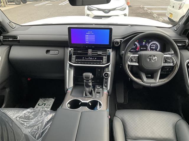 ランドクルーザー ＺＸ　パワーゲート　衝突軽減装置　センターデフロック　ナビＴＶ　１オナ　ＬＥＤ　オートマチックハイビーム　エアシート　オートライト　スマートキー　本革　３列シート　パノラマサンルーフ　オートエアコン　４ＷＤ（42枚目）