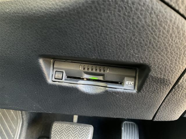 Ｃ－ＨＲ Ｇ　モード　ネロ　セーフティプラスＩＩ　Ｂｌｕｅｔｏｏｔｈ対応　全周囲モニタ　ＬＫＡ　プリクラッシュ　オートエアコン　バックモニター　横滑防止装置　オートマチックハイビーム　ＬＥＤライト　パワステ　スマートキー　アイドリングストップ　ＡＢＳ（18枚目）