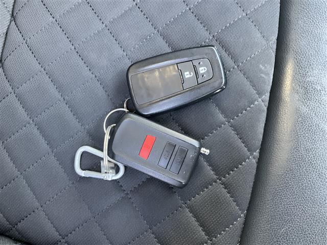 Ｃ－ＨＲ Ｇ　モード　ネロ　セーフティプラスＩＩ　Ｂｌｕｅｔｏｏｔｈ対応　全周囲モニタ　ＬＫＡ　プリクラッシュ　オートエアコン　バックモニター　横滑防止装置　オートマチックハイビーム　ＬＥＤライト　パワステ　スマートキー　アイドリングストップ　ＡＢＳ（21枚目）