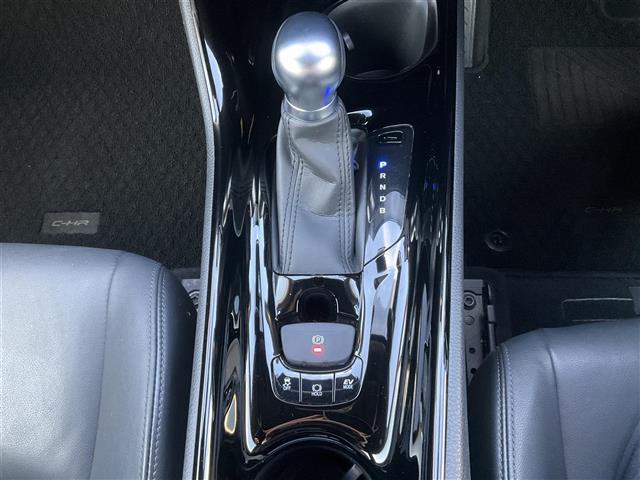 Ｃ－ＨＲ Ｇ　モード　ネロ　セーフティプラスＩＩ　Ｂｌｕｅｔｏｏｔｈ対応　全周囲モニタ　ＬＫＡ　プリクラッシュ　オートエアコン　バックモニター　横滑防止装置　オートマチックハイビーム　ＬＥＤライト　パワステ　スマートキー　アイドリングストップ　ＡＢＳ（22枚目）