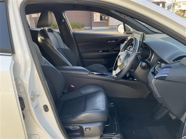 Ｃ－ＨＲ Ｇ　モード　ネロ　セーフティプラスＩＩ　Ｂｌｕｅｔｏｏｔｈ対応　全周囲モニタ　ＬＫＡ　プリクラッシュ　オートエアコン　バックモニター　横滑防止装置　オートマチックハイビーム　ＬＥＤライト　パワステ　スマートキー　アイドリングストップ　ＡＢＳ（27枚目）