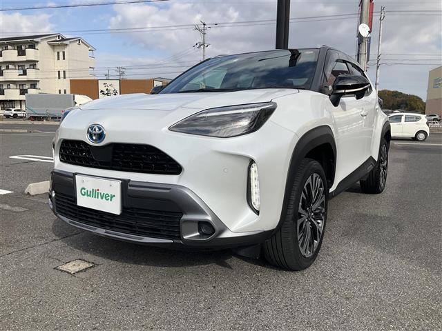 ヤリスクロス ハイブリッドZ アドベンチャー ワンオーナー 禁煙車 純正8インチディスプレイオーディオBluetooth、フルセグテレビ バックカメラ ハーフレザーシートシートヒーター 運転席パワーシート パワーバックドア 純正LEDヘッドライト(4枚目)