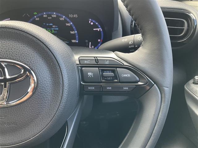 ヤリスクロス ハイブリッドZ アドベンチャー ワンオーナー 禁煙車 純正8インチディスプレイオーディオBluetooth、フルセグテレビ バックカメラ ハーフレザーシートシートヒーター 運転席パワーシート パワーバックドア 純正LEDヘッドライト(22枚目)