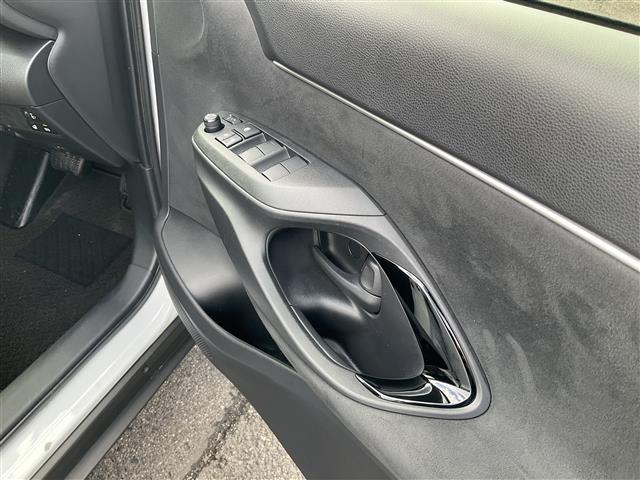 ヤリスクロス ハイブリッドZ アドベンチャー ワンオーナー 禁煙車 純正8インチディスプレイオーディオBluetooth、フルセグテレビ バックカメラ ハーフレザーシートシートヒーター 運転席パワーシート パワーバックドア 純正LEDヘッドライト(36枚目)