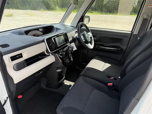 ムーヴキャンバス Xブラックインテリアリミテッド SAIII 寒冷地仕様 Bluetoothオーディオ サイドエアバック 横滑り防止装置 ドライブレコーダー オートマチックハイビーム オートエアコン ナビ アイドリングストップ キーフリー オートライト ABS(12枚目)