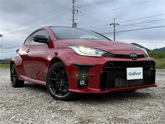ＧＲヤリス ＲＺ　ハイパフォーマンス　ＢＴオーディオ　追従クルコン　Ｉストップ　ＬＥＤヘッド　ターボ　バックガイドモニター　Ｃソナー　ＡＷＤ　フルオートエアコン　横滑り防止装置付き　スマートキ－　ＡＢＳ付き　パワーウインドウ　キーフリー（2枚目）