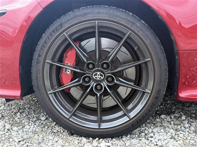 ＧＲヤリス ＲＺ　ハイパフォーマンス　ＢＴオーディオ　追従クルコン　Ｉストップ　ＬＥＤヘッド　ターボ　バックガイドモニター　Ｃソナー　ＡＷＤ　フルオートエアコン　横滑り防止装置付き　スマートキ－　ＡＢＳ付き　パワーウインドウ　キーフリー（15枚目）