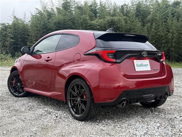 ＧＲヤリス ＲＺ　ハイパフォーマンス　ＢＴオーディオ　追従クルコン　Ｉストップ　ＬＥＤヘッド　ターボ　バックガイドモニター　Ｃソナー　ＡＷＤ　フルオートエアコン　横滑り防止装置付き　スマートキ－　ＡＢＳ付き　パワーウインドウ　キーフリー（43枚目）