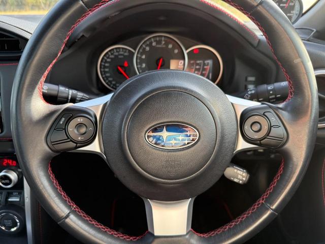 ＢＲＺ Ｓ　ＴＥＩＮ車高調／社外マフラー（純正マフラー積込）／ｐｉｖｏｔデュアルゲージ（水温＆油温）／純正ナビ／バックカメラ／フルセグＴＶ／Ｂｌｕｅｔｏｏｔｈ接続可／ＤＶＤ再生可／ＥＴＣ／純正ＡＷ／スマートキー（31枚目）