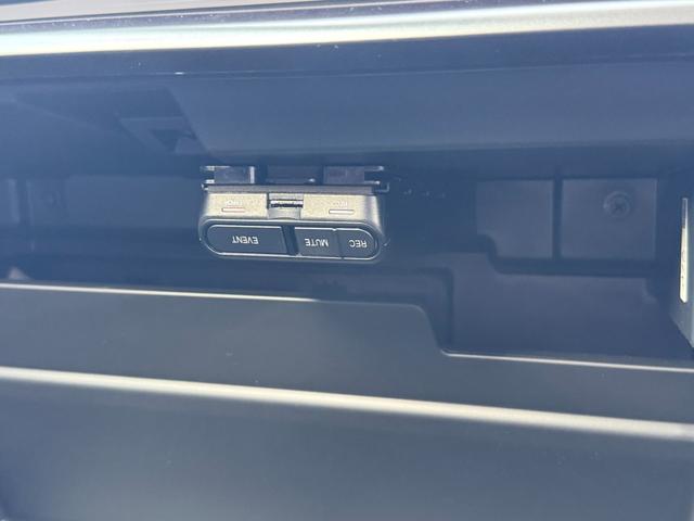 レヴォーグ ＳＴＩスポーツ　ＥＸ　純正ナビ／フルセグＴＶ／Ｂｌｕｅｔｏｏｔｈ接続可／ステリモ／レーダークルコン／バックカメラ／フロントカメラ／左サイドカメラ／純正前後ドラレコ／パワーバックドア／デジタルインナーミラー（36枚目）