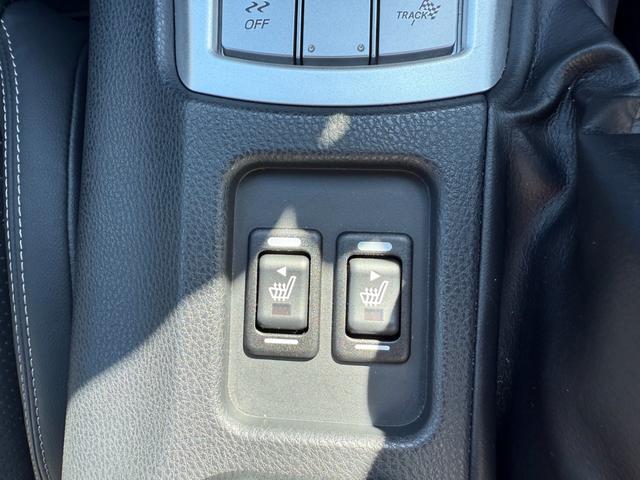 ８６ ＧＴリミテッド　ＴＲＤエアロ（Ｆ　Ｓ　ＲＵ）／ＴＲＤマフラー／ＴＲＤフロントタワーバー／社外ナビ／フルセグＴＶ／Ｂｌｕｅｔｏｏｔｈ接続可／バックカメラ／純正１７インチＡＷ／純正ドラレコ／ＴＲＤプッシュスタート（31枚目）