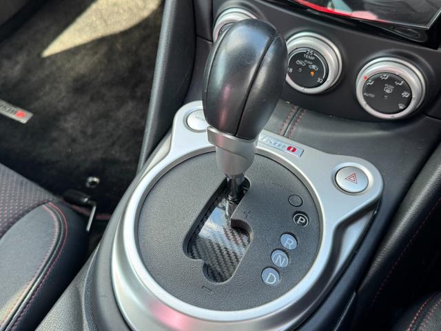 フェアレディZ ニスモ TEIN車高調/社外ナビ/Bluetooth接続可/バックカメラ/フルセグTV/ETC/キセノンヘッドライト/純正19インチAW/スマートキー/ハーフレザーシート/AUTOライト(40枚目)