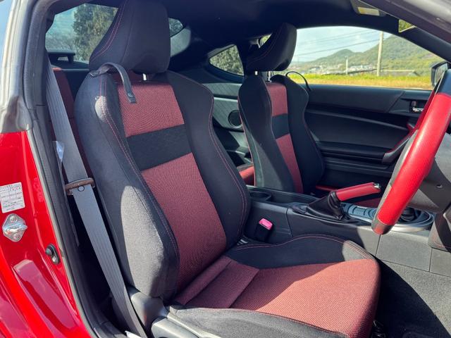 86 GT HKSエキゾーストマニホールド&ハイパワースペックLマフラー/VALENTIヘッドライト/TRDエアロ(F/S/RU)/D2ジャパンサスペンション/社外ナビ/フルセグTV/Bカメラ/純正18インチAW(32枚目)