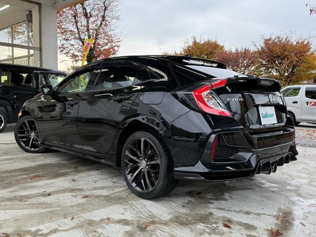 シビック ハッチバック　ホンダセンシング　後期モデル／６ＭＴ／純正ナビフルセグＴＶ／ＥＴＣ２．０／バックカメラ／ハーフレザーシート／ホンダセンシング／両前席パワーシート＆シートヒーター／純正１８インチＡＷ／ＬＥＤヘッドライト／前後ドラレコ（18枚目）