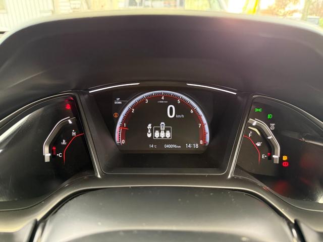 シビック ハッチバック　ホンダセンシング　後期モデル／６ＭＴ／純正ナビフルセグＴＶ／ＥＴＣ２．０／バックカメラ／ハーフレザーシート／ホンダセンシング／両前席パワーシート＆シートヒーター／純正１８インチＡＷ／ＬＥＤヘッドライト／前後ドラレコ（32枚目）