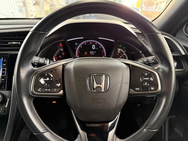 シビック ハッチバック　ホンダセンシング　後期モデル／６ＭＴ／純正ナビフルセグＴＶ／ＥＴＣ２．０／バックカメラ／ハーフレザーシート／ホンダセンシング／両前席パワーシート＆シートヒーター／純正１８インチＡＷ／ＬＥＤヘッドライト／前後ドラレコ（39枚目）