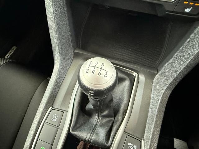 シビック ハッチバック　ホンダセンシング　後期モデル／６ＭＴ／純正ナビフルセグＴＶ／ＥＴＣ２．０／バックカメラ／ハーフレザーシート／ホンダセンシング／両前席パワーシート＆シートヒーター／純正１８インチＡＷ／ＬＥＤヘッドライト／前後ドラレコ（44枚目）