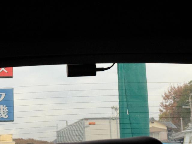 シビック ハッチバック　ホンダセンシング　後期モデル／６ＭＴ／純正ナビフルセグＴＶ／ＥＴＣ２．０／バックカメラ／ハーフレザーシート／ホンダセンシング／両前席パワーシート＆シートヒーター／純正１８インチＡＷ／ＬＥＤヘッドライト／前後ドラレコ（49枚目）