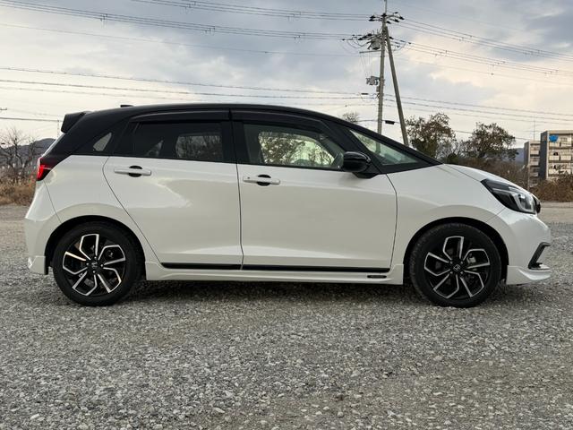 フィット e:HEVネス DOPエアロ(F/S/RU/RW)/純正ナビ/フルセグTV/バックカメラ/ホンダセンシング/前後ドラレコ/ETC/純正16インチAW/LEDヘッドライト/LEDフォグランプ/ステリモ/USBソケット(15枚目)