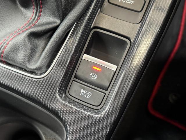 シビック ＥＸ　純正ＯＰテールゲートスポイラ／純正ＯＰフロントスカート／ＲＥＣＡＲＯシート／純正ナビ／ＢＯＳＥサウンド／ワイヤレス充電／ＬＥＤヘッドライト／ＬＥＤフォグ／スマートキー／ハーフレザーシート／自動防眩ミラ（30枚目）