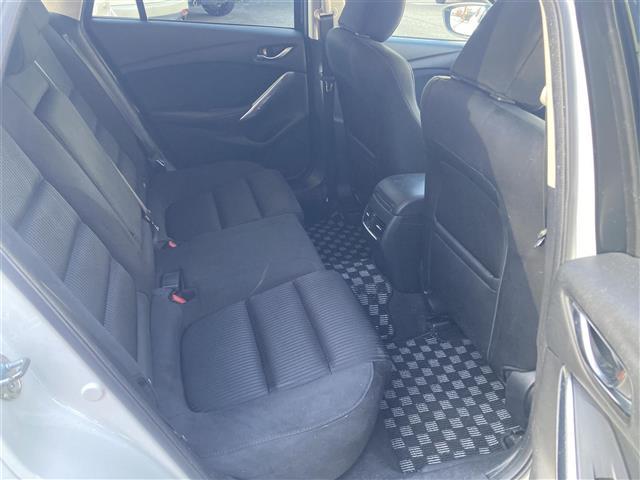 アテンザワゴン ＸＤ　フルセグテレビ　ＤＶＤ再生機能　メモリーナビ　クルーズＣ　オ－トエアコン　キーレス　ＥＴＣ車載器　ドラレコ　ＡＢＳ　パワーウインドウ　カーテンエアバック　Ａライト　ＷエアＢ　パワーステアリング（5枚目）