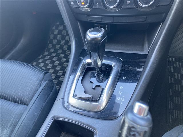 アテンザワゴン ＸＤ　フルセグテレビ　ＤＶＤ再生機能　メモリーナビ　クルーズＣ　オ－トエアコン　キーレス　ＥＴＣ車載器　ドラレコ　ＡＢＳ　パワーウインドウ　カーテンエアバック　Ａライト　ＷエアＢ　パワーステアリング（17枚目）