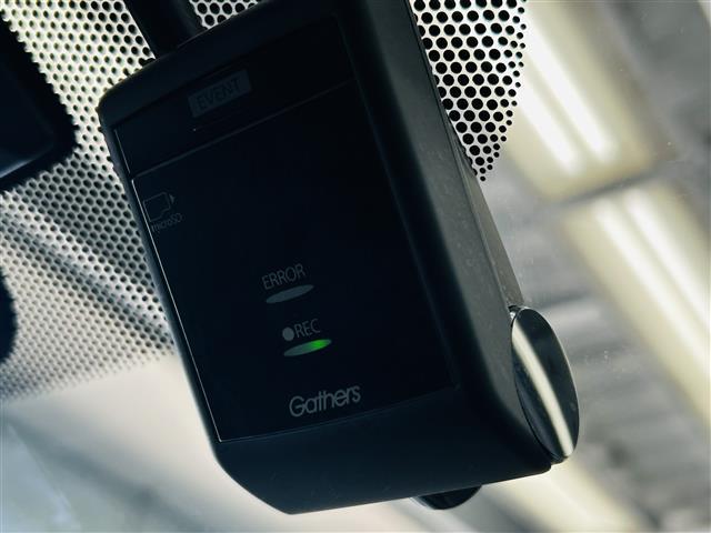 フリードハイブリッド ハイブリッド・EX LEDヘッドライト アクティブコーナリングライト Sパッケージ Cパッケージ コンフォートビューパッケージ 運転席&助手席シートヒーター 両側パワスラ 純正ナビ バックカメラ ETC 純正ドラレコ(17枚目)