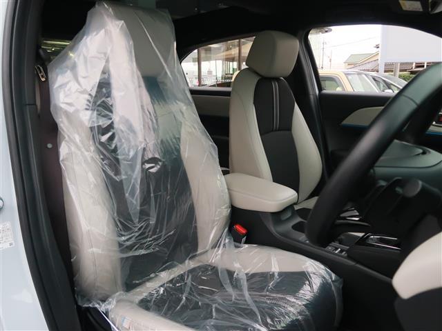 ヴェゼル e:HEV Z・PLaYパッケージ パノラマルーフ 純正ホンダコネクトディスプレイ マルチビューカメラ ETC2.0 純正フロアマット ハーフレザー シートヒーター ホンダセンシング スマートキー×2 取説 保証書 ブルートゥース(20枚目)