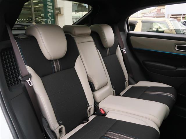 ヴェゼル e:HEV Z・PLaYパッケージ パノラマルーフ 純正ホンダコネクトディスプレイ マルチビューカメラ ETC2.0 純正フロアマット ハーフレザー シートヒーター ホンダセンシング スマートキー×2 取説 保証書 ブルートゥース(21枚目)