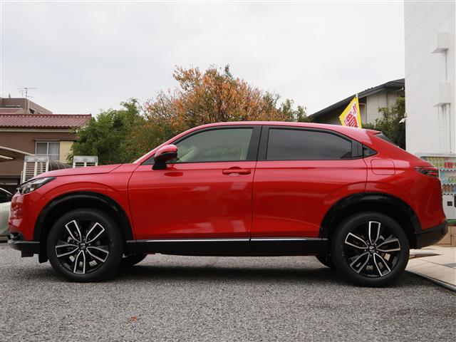 ヴェゼル e:HEV Z 登録済未使用車 純正ディスプレイオーディオ フルセグTV Bluetooth マルチビュー ホンダセンシング ETC2.0 ワイヤレス充電 ブラインドスポットモニター ハンズフリーパワーテールゲート(12枚目)