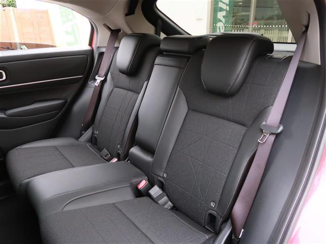 ヴェゼル e:HEV Z 登録済未使用車 純正ディスプレイオーディオ フルセグTV Bluetooth マルチビュー ホンダセンシング ETC2.0 ワイヤレス充電 ブラインドスポットモニター ハンズフリーパワーテールゲート(24枚目)