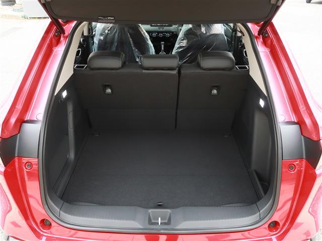 ヴェゼル e:HEV Z 登録済未使用車 純正ディスプレイオーディオ フルセグTV Bluetooth マルチビュー ホンダセンシング ETC2.0 ワイヤレス充電 ブラインドスポットモニター ハンズフリーパワーテールゲート(25枚目)