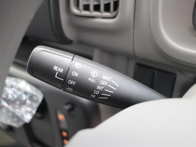 エブリイ ＰＡリミテッド　登録済未使用車　純正オーディオ　　アイドリングストップ　純正ラバーマット　ＵＳＢ入力端子　純正ドアバイザー　スペアキー　保証書　デュアルブレーキサポート　誤発進抑制機能　先行車発進お知らせ機能　ＡＣ（13枚目）