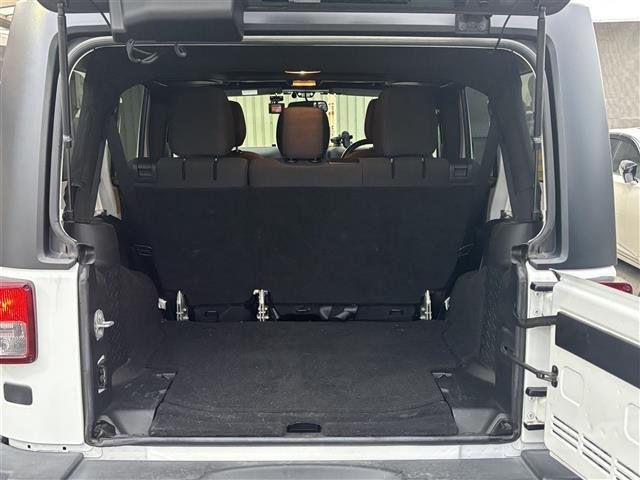 ジープ・ラングラーアンリミテッド スポーツ(9枚目)