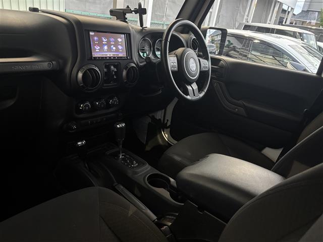 ジープ・ラングラーアンリミテッド スポーツ(28枚目)