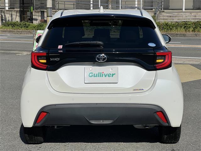 ヤリス Z ワンオーナー セーフティセンス 全方位カメラ ナビ 前後ドラレコ ETC 前席シートヒーター クルコン LEDヘッドライト スペアキー 純正マット ドアバイザー サイドSRS AAC バックモニタ(5枚目)