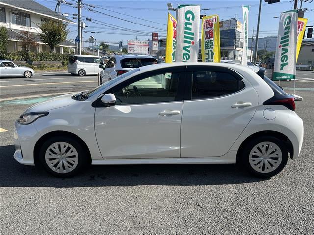 ヤリス Z ワンオーナー セーフティセンス 全方位カメラ ナビ 前後ドラレコ ETC 前席シートヒーター クルコン LEDヘッドライト スペアキー 純正マット ドアバイザー サイドSRS AAC バックモニタ(8枚目)