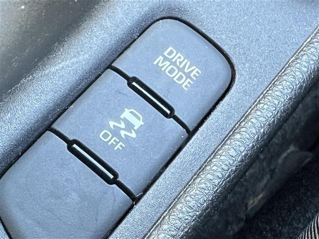 ヤリス Z ワンオーナー セーフティセンス 全方位カメラ ナビ 前後ドラレコ ETC 前席シートヒーター クルコン LEDヘッドライト スペアキー 純正マット ドアバイザー サイドSRS AAC バックモニタ(24枚目)