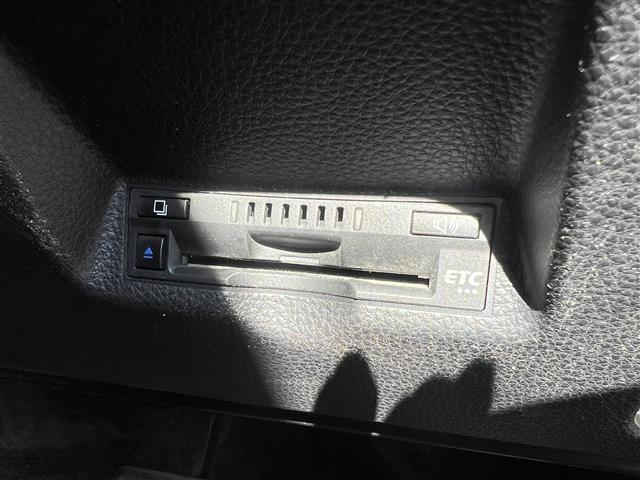 ヤリス Z ワンオーナー セーフティセンス 全方位カメラ ナビ 前後ドラレコ ETC 前席シートヒーター クルコン LEDヘッドライト スペアキー 純正マット ドアバイザー サイドSRS AAC バックモニタ(29枚目)