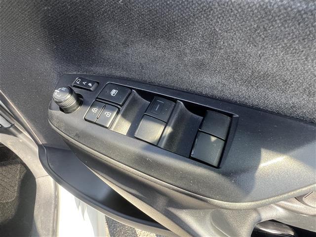 ヤリス Z ワンオーナー セーフティセンス 全方位カメラ ナビ 前後ドラレコ ETC 前席シートヒーター クルコン LEDヘッドライト スペアキー 純正マット ドアバイザー サイドSRS AAC バックモニタ(30枚目)