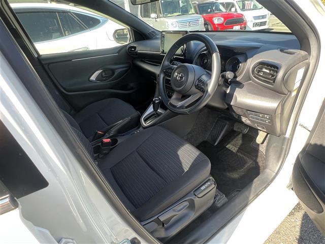 ヤリス Z ワンオーナー セーフティセンス 全方位カメラ ナビ 前後ドラレコ ETC 前席シートヒーター クルコン LEDヘッドライト スペアキー 純正マット ドアバイザー サイドSRS AAC バックモニタ(31枚目)