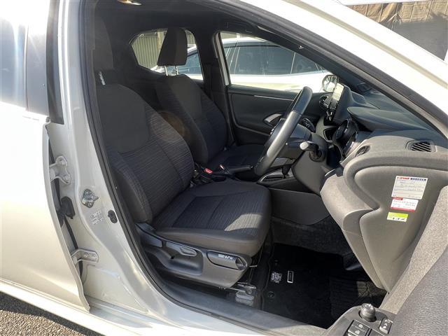 ヤリス Z ワンオーナー セーフティセンス 全方位カメラ ナビ 前後ドラレコ ETC 前席シートヒーター クルコン LEDヘッドライト スペアキー 純正マット ドアバイザー サイドSRS AAC バックモニタ(33枚目)